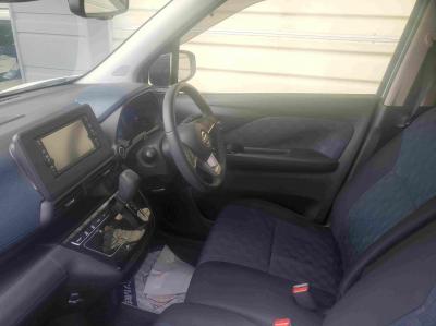 �f�C�Y�@�V�����Îԁ@�����ʲ��د�ނ�V�̗p�����޲�ޡ�V�^�ݼ��&CVT�ŔR���28.6km/L������������޻޲݂�ʲ�������Ł��ϰ�ުݼ���ڰ����������&14�����Ё�LEDͯ��ײā����ذ&�߯�����ā��ޯ���ׁ��ñ�ݸ��Ӻ݂ق���߼�݂́���ذ����پ��TV��ETC���t���Ă��܂��