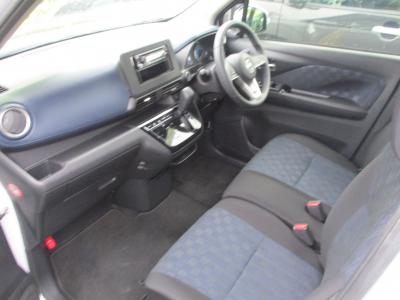 �f�C�Y�@�V�����Îԁ@�����ʲ��د�ނ�V�̗p�����V�^�޲�ޡ�V�^�ݼ��&CVT�ŔR���28.6km/L������������޻޲݂�ʲ�������Ł��ϰ�ުݼ���ڰ����������&14�����Ё�LEDͯ��ײā����ذ&�߯�����ā��ñ�ݸ��Ӻ݂ق���߼�݂́��׳����ޭ�������CD���߁�ETC���t���Ă��܂��