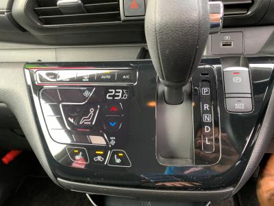 �f�C�Y�@�V�����Îԁ@R5�N9����ϲ��݂��O������߰���Ђ��޻޲݂�ύX���Č���^�ɡ�����ʲ��د��&CVT�ŔR���WLTC21.1km/L��㋉��ڰ�ނŁ�����߲ۯ�(ڰ�ް��ڰ������َx���tڰ�ް�ٰ��)���׳���V������LEDͯ��ײā��������&14�����Ё��d���߰�ݸނق���߼�݂́���ذ����پ��TV��ETC�Ȃǂ��t���Ă��܂�!