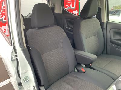 �f�C�Y�@�V�����Îԁ@R5�N9����ϲ��݂��O������߰���Ђ��޻޲݂�ύX���Č���^�ɡ�����ʲ��د��&CVT�ŔR���WLTC21.1km/L��㋉��ڰ�ނŁ�����߲ۯ�(ڰ�ް��ڰ������َx���tڰ�ް�ٰ��)���׳���V������LEDͯ��ײā��������&14�����Ё��d���߰�ݸނق���߼�݂́���ذ����پ��TV��ETC�Ȃǂ��t���Ă��܂�!