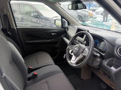 �f�C�Y�@�V�����Îԁ@R5�N9����ϲ��݂��O������߰���Ђ��޻޲݂�ύX���Č���^�ɡ�����ʲ��د�ނ�CVT�ŔR���WLTC23.3km/L��l�C��ʲ������(�V��184.9���~)�ő����́��ϰ�ުݼ���ڰ��C�Ű�����&14�����Ё�LEDͯ��ײā����ذ&�߯�����ā��׳����ޭ��������ñ�ݸ��Ӻ݂Ȃǡ��߼�ݶװ�́��߰�°�݂ł�!