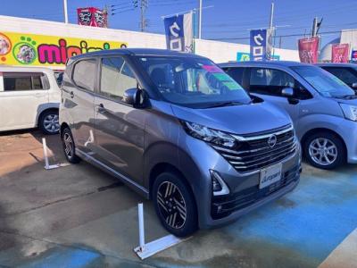 �f�C�Y�@�V�����Îԁ@R5�N9����ϲ��݂��O������߰���Ђ��޻޲݂�ύX���Č���^�ɡ�����ʲ��د�ނ�CVT�ŔR���WLTC21.1km/L��l�C��ʲ������(�V��184.9���~)�ő����́��ϰ�ުݼ���ڰ��C�Ű�����&14�����Ё�LEDͯ��ײā����ذ&�߯�����ā��׳����ޭ��������ñ�ݸ��Ӻ݂Ȃǡ��߼�ݶװ�́���ڰ°�݂ł�!