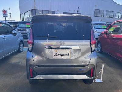 �f�C�Y�@�V�����Îԁ@R5�N9����ϲ��݂��O������߰���Ђ��޻޲݂�ύX���Č���^�ɡ�����ʲ��د�ނ�CVT�ŔR���WLTC21.1km/L��l�C��ʲ������(�V��184.9���~)�ő����́��ϰ�ުݼ���ڰ��C�Ű�����&14�����Ё�LEDͯ��ײā����ذ&�߯�����ā��׳����ޭ��������ñ�ݸ��Ӻ݂Ȃǡ��߼�ݶװ�́���ڰ°�݂ł�!