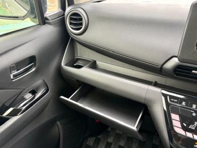 �f�C�Y�@�V�����Îԁ@R5�N9����ϲ��݂��O������߰���Ђ��޻޲݂�ύX���Č���^�ɡ�����ʲ��د�ނ�CVT�ŔR���WLTC23.3km/L��l�C��ʲ�������ő����́��ϰ�ުݼ���ڰ��C�Ű�����&14�����Ё�LEDͯ��ײā����ذ&�߯�����ā��׳����ޭ��������ñ�ݸ��Ӻ݂Ȃǡ��߼�ݶװ�́��߰��ܲĂł�!