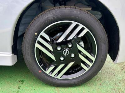 �f�C�Y�@�V�����Îԁ@R5�N9����ϲ��݂��O������߰���Ђ��޻޲݂�ύX���Č���^�ɡ�����ʲ��د�ނ�CVT�ŔR���WLTC23.3km/L��l�C��ʲ�������ő����́��ϰ�ުݼ���ڰ��C�Ű�����&14�����Ё�LEDͯ��ײā����ذ&�߯�����ā��׳����ޭ��������ñ�ݸ��Ӻ݂Ȃǡ��߼�ݶװ�́��߰��ܲĂł�!