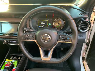 LbNX@VÎԁ@R4N7ɒǉꂽ4WD١1.2Lݼ݂ŔdO2Ӱŋ쓮RWLTC19.2km/L㋉قŁڻް&F˰׳ޭٰװ˰߲ۯāLEDͯײāذACCŰ17Ђق߼݂́ذپTVETCtĂ܂!