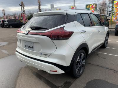 �L�b�N�X�@�V�����Îԁ@R4�N7���ɒǉ����ꂽ4WD���١1.2L�ݼ�݂Ŕ��d���O��2Ӱ���ŋ쓮��R���WLTC19.2km/L��㋉���قŁ�ڻް���&F˰�����׳����ޭ����������ٰ��װ�������˰��������߲ۯā�LEDͯ��ײā����ذ�����AC��C�Ű��17�����Ђق���߼�݂́���ذ����پ��TV��ETC���t���Ă��܂�!