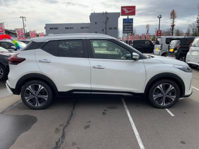 �L�b�N�X�@�V�����Îԁ@R4�N7���ɒǉ����ꂽ4WD���١1.2L�ݼ�݂Ŕ��d���O��2Ӱ���ŋ쓮��R���WLTC19.2km/L��㋉���قŁ�ڻް���&F˰�����׳����ޭ����������ٰ��װ�������˰��������߲ۯā�LEDͯ��ײā����ذ�����AC��C�Ű��17�����Ђق���߼�݂́���ذ����پ��TV��ETC���t���Ă��܂�!