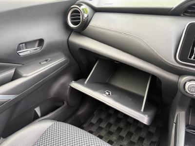 �L�b�N�X�@�V�����Îԁ@1.2L�ݼ�݂Ŕ��d���O��2Ӱ���쓮��R���WLTC19.2km/L����Y90���N�L�O�̓��ʎd�l�ԡ�����߰����Ķװ��17����������Ё���ׯ�ʰ�ڻް���&F���˰�����ñ�ݸ�˰�������ؼު��ٰ��װ������n(˰���װ�PTC�f�q˰��)�ق�������߲ۯā��׳����ޭ������LEDͯ��ײā����ذ�����AC��C�Ű�Ȃǂ��t���Ă��܂�!