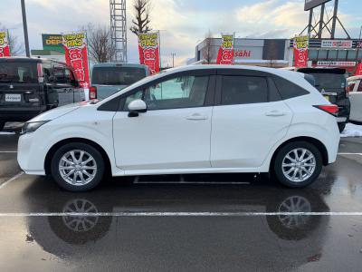 �m�[�g�@�V�����Îԁ@R2�N12����������ݼޡ�d�ʂ͕ς�������ح�ъ��𑝂����޻޲݂ɡ�S��e-��ܰ�Ő������ܰUP��R�������WLTC28.4Km/L!�����́��ϰ�ުݼ���ڰ������ذ&�߯�����ā����AC�ق���߼�݂́�CD���߂Ȃǂ��t���Ă��܂�!