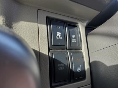 �m�u�P�O�O�N���b�p�[���I�@�V�����Îԁ@���ب�̓��Y�š����ق�4WD���ނōŏ㋉��ڰ�ނ�G�ɂ́��ϰ�ުݼ���ڰ���������ܰ�ײ���ޱ������ײā���Ĵ��݁�14�����Ё����˰�����d���i�[�ï�߂Ȃǂ̂ق���߼�݂́���ذ����پ��TV&�ޯ���ׁ�ETC���v����Ķ�ް�����ں���t���Ă��܂��B