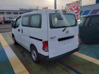 muQOOolbg@VÎԁ@EŔ̔NV200BFFڲĂ1.6L޿ݴݼ݂𓋍ځB׎183mmŤ1Իނ̍ɐςݍ\DX5l߁Íڽ݁ܽÁABSܲ߰ق߼݂́ܰށDVDCD߁ޯׁٰсŰݻϯĂȂǂtĂ܂B