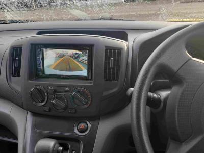 muQOOolbg@VÎԁ@EŔ̔NV200BFFڲĂ1.6L޿ݴݼ݂𓋍ځB׎183mmŤ1Իނ̍ɐςݍ\DX5l߁Íڽ݁ܽÁABSܲ߰ق߼݂́ܰށDVDCD߁ޯׁٰсŰݻϯĂȂǂtĂ܂B