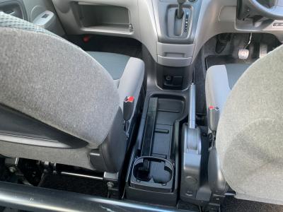 muQOOolbg@VÎԁ@EŔ̔NV200BFFڲĂ1.6L޿ݴݼ݂𓋍ځB׎183mmŤ1Իނ̍ɐςݍ\DX5l߁Íڽ݁ܽÁABSܲ߰ق߼݂́ܰށذށޯׁETCȂǂtĂ܂B