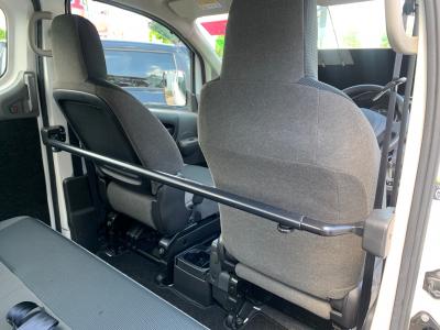 muQOOolbg@VÎԁ@EŔ̔NV200BFFڲĂ1.6L޿ݴݼ݂𓋍ځB׎183mmŤ1Իނ̍ɐςݍ\DX5l߁Íڽ݁ܽÁABSܲ߰ق߼݂́ܰށذށޯׁETCȂǂtĂ܂B