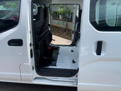 muQOOolbg@VÎԁ@EŔ̔NV200BFFڲĂ1.6L޿ݴݼ݂𓋍ځB׎183mmŤ1Իނ̍ɐςݍ\DX5l߁Íڽ݁ܽÁABSܲ߰ق߼݂́ܰށذށޯׁETCȂǂtĂ܂B