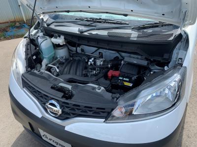 muQOOolbg@VÎԁ@EŔ̔NV200BFFڲĂ1.6L޿ݴݼ݂𓋍ځB׎183mmŤ1Իނ̍ɐςݍ\DX5l߁Íڽ݁ܽÁABSܲ߰ق߼݂́ܰށذށޯׁETCȂǂtĂ܂B