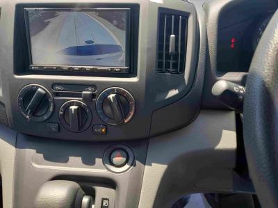 muQOOolbg@VÎԁ@EŔ̔NV200BFFڲĂ1.6L޿ݴݼ݂𓋍ځB׎183mmŤ1Իނ̍ɐςݍ\DX5l߁Íڽ݁ܽÁABSܲ߰ق߼݂́ܰށذށޯׁETCȂǂtĂ܂B