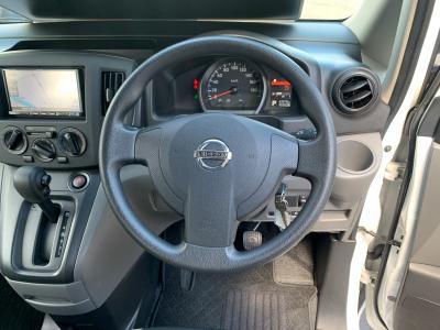 muQOOolbg@VÎԁ@EŔ̔NV200BFFڲĂ1.6L޿ݴݼ݂𓋍ځB׎183mmŤ1Իނ̍ɐςݍ\DX5l߁Íڽ݁ܽÁABSܲ߰ق߼݂́ܰށذށޯׁETCȂǂtĂ܂B