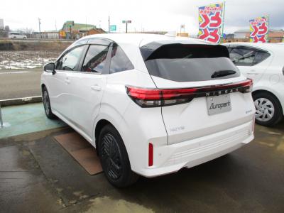 �m�[�g�@�V�����Îԁ@R6�N1����ϲŰ��ݼޡ�޼���VӰ��ݸ��ق��̗p����O�ς�ذƭ��١e-��ܰ�ŔR���WLTC28.4Km/L!�����́�LEDͯ��ײā��ϰ�ުݼ���ڰ������ذ&�߯�����ā����AC��16�����Ԃق���߼�݂́�9�������پ��TV&�ޯ���ׁ�ETC�Ȃǂ��t���Ă��܂�!