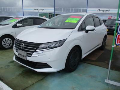 �m�[�g�@�V�����Îԁ@R6�N1����ϲŰ��ݼޡ�޼���VӰ��ݸ��ق��̗p����O�ς�ذƭ��١e-��ܰ�ŔR���WLTC28.4Km/L!�����́�LEDͯ��ײā��ϰ�ުݼ���ڰ������ذ&�߯�����ā����AC��16�����Ԃق���߼�݂́�9�������پ��TV&�ޯ���ׁ�ETC�Ȃǂ��t���Ă��܂�!