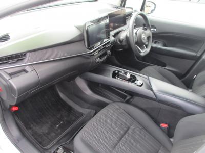 �m�[�g�@�V�����Îԁ@R6�N1����ϲŰ��ݼޡ�޼���VӰ��ݸ��ق��̗p����O�ς�ذƭ��١e-��ܰ�ŔR���WLTC28.4Km/L!�����́�LEDͯ��ײā��ϰ�ުݼ���ڰ������ذ&�߯�����ā����AC��16�����Ԃق���߼�݂́�9�������پ��TV&�ޯ���ׁ�ETC�Ȃǂ��t���Ă��܂�!