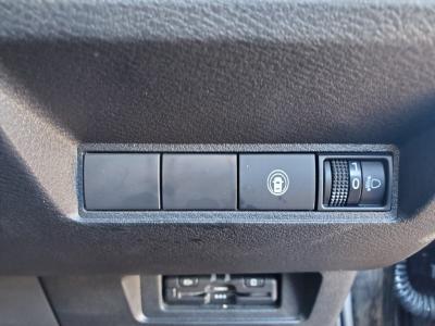 �m�[�g�@�V�����Îԁ@R6�N1����ϲŰ��ݼޡ�޼���VӰ��ݸ��ق��̗p����O�ς�ذƭ��١e-��ܰ�ŔR���WLTC28.4Km/L!�����́�LEDͯ��ײā��ϰ�ުݼ���ڰ������ذ&�߯�����ā����AC��16�����Ԃق���߼�݂́�9����ި���ڲ���ި����׳����ޭ��������޼����װ��ETC�Ȃǂ��t���Ă��܂�!