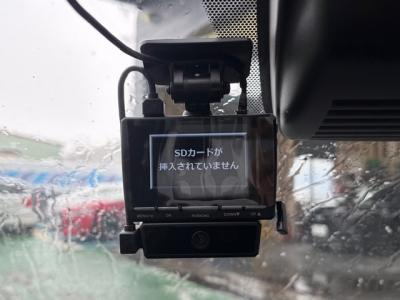 �m�[�g�@�V�����Îԁ@e-POWER�͓��ڂ���1.2L�ݼ�݂Ŕ��d���100%Ӱ���쓮�Ӱ���Ȃ�ł̗͂͋���ڽ��ݽ�̗ǂ������ƗD�ꂽ�Ïl���ŔR���34.0km/L!�������e�́��ϰ�ުݼ���ڰ������ط�&�߯�����ā����AC��15�����Ђق���߼�݂́�CD��ETC�Ȃǂ��t���Ă��܂�!