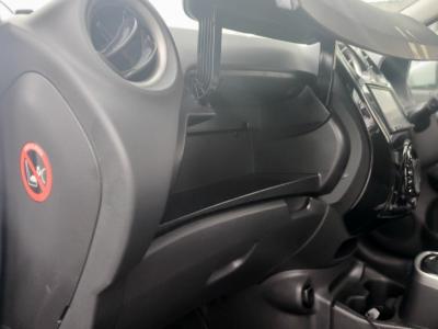 �m�[�g�@�V�����Îԁ@e-POWER��1.2L�ݼ�݂Ŕ��d�����d�C��100��Ӱ���쓮�Ť�R���28.8km/L������́��ϰ�ުݼ���ڰ������ؼު�ķ�&�߯�����ā����AC�ق���߼�݂́���ذ��ށ��׳����ޭ����������ؼު��ٰ��װ���ޱ�װ˰�����ٰ��C��ETC�Ȃǂ𑕔��