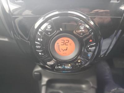 �m�[�g�@�V�����Îԁ@e-POWER��1.2L�ݼ�݂Ŕ��d�����d�C��100��Ӱ���쓮�Ť�R���28.8km/L������́��ϰ�ުݼ���ڰ������ؼު�ķ�&�߯�����ā����AC�ق���߼�݂́���ذ��ށ��׳����ޭ����������ؼު��ٰ��װ���ޱ�װ˰�����ٰ��C��ETC�Ȃǂ𑕔��