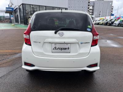 m[g@VÎԁ@e-POWER͓ڂ1.2Lݼ݂Ŕd100%Ӱ쓮ӰȂł̗͂͋ڽݽ̗ǂƗDꂽÏlŔR34.0km/L!éϰުݼڰط&߯āACق߼݂́ذپTV׳ޭؼުٰװETCȂǂtĂ܂!