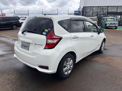 m[g@VÎԁ@e-POWER͓ڂ1.2Lݼ݂Ŕd100%Ӱ쓮ӰȂł̗͂͋ڽݽ̗ǂƗDꂽÏlŔR34.0km/L!éϰުݼڰط&߯āACق߼݂́ذپTV׳ޭؼުٰװETCȂǂtĂ܂!