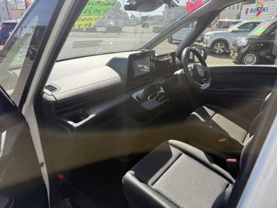 �Z���i�@�V�����Îԁ@R4��12������������ݼޡ�[��������H���V�Ł�����߲ۯĥC�Ű���ϰ�ުݼ���ڰ������ذ&�߯���������LEDͯ��ײā������ݽ��ذ��Ľײ���ޱ���ٴ��&16�����Ё�USB�d��5�¥����ޯ�ð��قق���߼�݂́�9�����ޒn�޼ށ�ETC�����ں�t��!