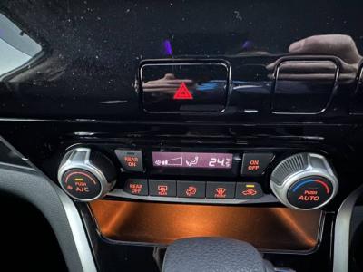 �Z���i�@�V�����Îԁ@Sʲ��د�ނ��̗p���R���17.2km/L���ï�Ver.��ײ�ް�ɂ́���p�ٴ�ہ���p�����޼�ā�16������P��Ё��ϰ�ުݼ���ڰ������ذ&�߯����������ٰ��C���ݽ��ذ��ܰ�ײ���ޱ�Ȃǂ̂ق���߼�݂́�LEDͯ��ײā���ذ����پ��TV&�ޯ���ׁ��د���޳�������ETC���t���Ă��܂�!