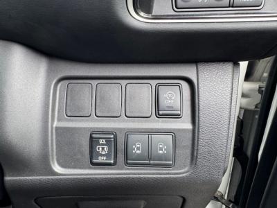 Zi@VÎԁ@ʲدނŔR17.2km/LHV2ɂ́LEDͯײāݽذSDrݸ޽ײ2ndāϰުݼڰذ&ٰ߯C16ЂȂǂ̑߼݂́ذپTV׳ޭETCtĂ܂B