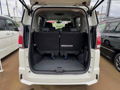 Zi@VÎԁ@ʲدނŔR17.2km/LHV2ɂ́LEDͯײāݽذSDrݸ޽ײ2ndāϰުݼڰذ&ٰ߯C16ЂȂǂ̑߼݂́ذپTV׳ޭETCtĂ܂B