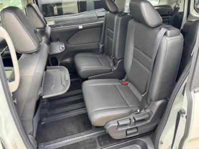 Zi@VÎԁ@ʲدނŔR17.2km/LHV2ɂ́LEDͯײāݽذSDrݸ޽ײ2ndāϰުݼڰذ&ٰ߯C16ЂȂǂ̑߼݂́ذپTV׳ޭETCtĂ܂B