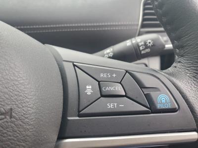 �Z���i�@�V�����Îԁ@�����ʲ��د�ނŔR��17.2km/L�H���V��2�ɂ́�LEDͯ��ײā������ݽ��ذ���SDr�����ݸ޽ײ��2nd��ā��ϰ�ުݼ���ڰ������ذ&�߯�����ĂȂǂ̑����߼�݂́�9�������پ��TV���د���޳�����������߲ۯ�(ڰ�ް�ٰ��C)���׳����ޭ���ׁ����ؼު��ٰ��װ�����˰��&�����˰����ETC���t���Ă��܂��B