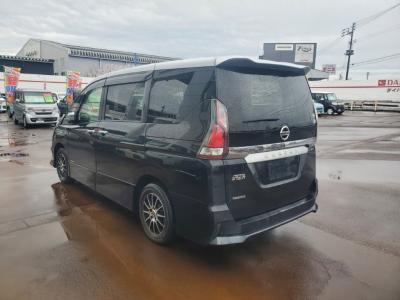 �Z���i�@�V�����Îԁ@�����ʲ��د�ނŔR��17.2km/L�H���V��2�ɂ́�LEDͯ��ײā������ݽ��ذ���SDr�����ݸ޽ײ��2nd��ā��ϰ�ުݼ���ڰ������ذ&�߯�����ĂȂǂ̑����߼�݂́�9�������پ��TV���د���޳�����������߲ۯ�(ڰ�ް�ٰ��C)���׳����ޭ���ׁ����ؼު��ٰ��װ�����˰��&�����˰����ETC���t���Ă��܂��B