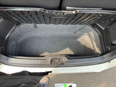 Zi@VÎԁ@ʲدނŔR17.2km/LVڂɂ́LEDͯײāݽذĽײޱݸ޽ײ2ndāϰުݼڰذ&߯d߰ݸށ16Ђق߼݂́9پTVد޳ETCںtĂ܂B