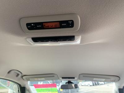 �Z���i�@�V�����Îԁ@�����ʲ��د�ނŔR��17.2km/L�H���V��2�ɂ́�LEDͯ��ײā������ݽ��ذ���SDr�����ݸ޽ײ��2nd��ā��ϰ�ުݼ���ڰ������ذ&�߯�����ĂȂǂ̑����߼�݂́���ذ����پ��TV������߲ۯ�(ڰ�ް�ٰ��C)���׳����ޭ���������ؼު��ٰ��װ�����˰��&�����˰����ETC���t���Ă��܂��B