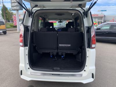 �Z���i�@�V�����Îԁ@�����ʲ��د�ނŔR��17.2km/L�H���V��2�ɂ́�LEDͯ��ײā������ݽ��ذ���SDr�����ݸ޽ײ��2nd��ā��ϰ�ުݼ���ڰ������ذ&�߯�����ĂȂǂ̑����߼�݂́���ذ����پ��TV������߲ۯ�(ڰ�ް�ٰ��C)���׳����ޭ���������ؼު��ٰ��װ�����˰��&�����˰����ETC���t���Ă��܂��B