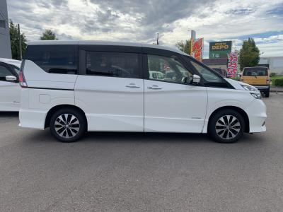 �Z���i�@�V�����Îԁ@�����ʲ��د�ނŔR��17.2km/L�H���V��2�ɂ́�LEDͯ��ײā������ݽ��ذ���SDr�����ݸ޽ײ��2nd��ā��ϰ�ުݼ���ڰ������ذ&�߯�����ĂȂǂ̑����߼�݂́���ذ����پ��TV������߲ۯ�(ڰ�ް�ٰ��C)���׳����ޭ���������ؼު��ٰ��װ�����˰��&�����˰����ETC���t���Ă��܂��B