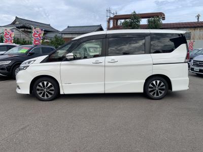 �Z���i�@�V�����Îԁ@�����ʲ��د�ނŔR��17.2km/L�H���V��2�ɂ́�LEDͯ��ײā������ݽ��ذ���SDr�����ݸ޽ײ��2nd��ā��ϰ�ުݼ���ڰ������ذ&�߯�����ĂȂǂ̑����߼�݂́���ذ����پ��TV������߲ۯ�(ڰ�ް�ٰ��C)���׳����ޭ���������ؼު��ٰ��װ�����˰��&�����˰����ETC���t���Ă��܂��B
