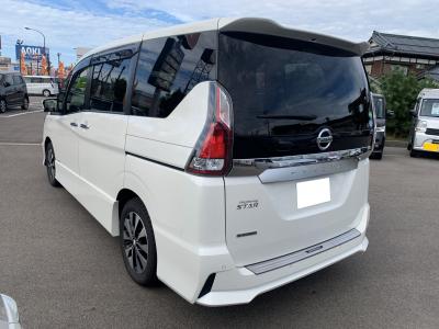 �Z���i�@�V�����Îԁ@�����ʲ��د�ނŔR��17.2km/L�H���V��2�ɂ́�LEDͯ��ײā������ݽ��ذ���SDr�����ݸ޽ײ��2nd��ā��ϰ�ުݼ���ڰ������ذ&�߯�����ĂȂǂ̑����߼�݂́���ذ����پ��TV������߲ۯ�(ڰ�ް�ٰ��C)���׳����ޭ���������ؼު��ٰ��װ�����˰��&�����˰����ETC���t���Ă��܂��B