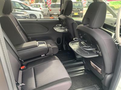 �Z���i�@�V�����Îԁ@�����ʲ��د�ނŔR��17.2km/L�H���V��2�ɂ́�LEDͯ��ײā������ݽ��ذ���SDr�����ݸ޽ײ��2nd��ā��ϰ�ުݼ���ڰ������ذ&�߯�����ĂȂǂ̑����߼�݂́���ذ����پ��TV������߲ۯ�(ڰ�ް�ٰ��C)���׳����ޭ���������ؼު��ٰ��װ�����˰��&�����˰����ETC���t���Ă��܂��B