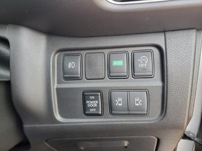 �Z���i�@�V�����Îԁ@Sʲ��د�ނ�CVT�ŔR���16.6km/L����ʎd�l��V�ڂɂ́�������ܰ�ײ���ޱ�����K�߯�(���ݸ޽ײ��2nd��ĥ����ޯ�ð���&USB�d��)����ގ�tPKG(����ٽ����6��߰��)�����ʑ����̑����ϰ�ުݼ���ڰ�����÷�&�߯���������ٰ��C�X�ɵ�߼�݂́���ذ����پ��TV���t���Ă��܂�!