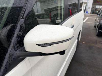 �Z���i���|�o�n�v�d�q�@�V�����Îԁ@R1�N8����ϲ��݂��Č���^�ɡ1.2L�ݼ�݂Ŕ��d���100��Ӱ���쓮��R���26.2km/L�ʲ������V�ɂ́��ٴ�ہ�����߲ۯ�(ڰ�ް�ٰ��)�����ذ��LEDͯ��ײā������ݽ��ذ��Ľײ���ޱ�����ؼު��ٰ��װ���t�����߼�݂́�10�������پ��TV���د���޳����������è�߯�A(�׳����ޭ�������ر�ݽ�Ű)��16�����Ё�ETC�t���B