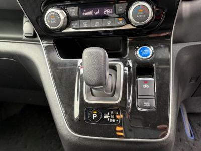 �Z���i���|�o�n�v�d�q�@�V�����Îԁ@R1�N8����ϲ��݂��Č���^�ɡ1.2L�ݼ�݂Ŕ��d���100��Ӱ���쓮��R���26.2km/L�ʲ������V�ɂ́��ٴ�ہ�����߲ۯ�(ڰ�ް�ٰ��)�����ذ��LEDͯ��ײā������ݽ��ذ��Ľײ���ޱ�����ؼު��ٰ��װ���t�����߼�݂́�10�������پ��TV���د���޳����������è�߯�A(�׳����ޭ�������ر�ݽ�Ű)��16�����Ё�ETC�t���B