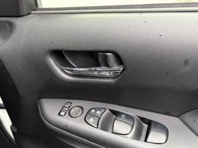 �Z���i���|�o�n�v�d�q�@�V�����Îԁ@R1�N8����ϲ��݂��Č���^�ɡ1.2L�ݼ�݂Ŕ��d���100��Ӱ���쓮��R���26.2km/L�ʲ������V�ɂ́��ٴ�ہ�����߲ۯ�(ڰ�ް�ٰ��)�����ذ��LEDͯ��ײā������ݽ��ذ��Ľײ���ޱ�����ؼު��ٰ��װ���t�����߼�݂́�10�������پ��TV���د���޳����������è�߯�A(�׳����ޭ�������ر�ݽ�Ű)��16�����Ё�ETC�t���B